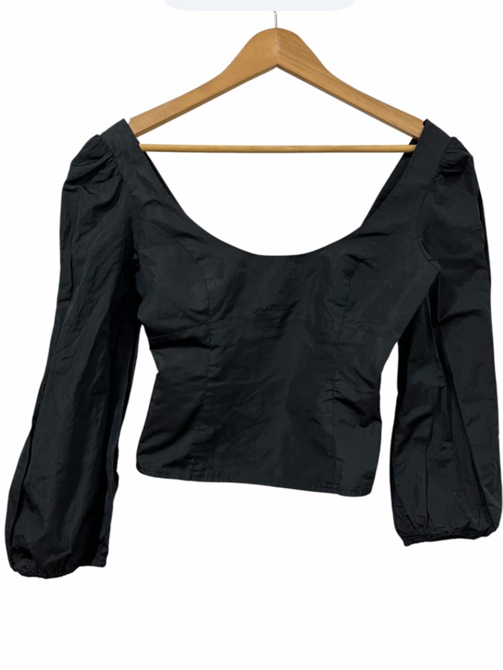 Wilfred Black Scoop-Neck Long Puff Sleeve Crop Top Blouse